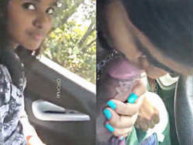 Chennai babe gives a blowjob on the roadside