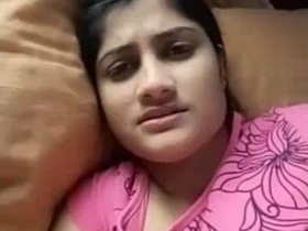 Indian girl gets naughty in online sex chat